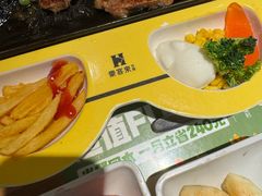 -豪客来牛排(重庆三峡广场步行街1704店)