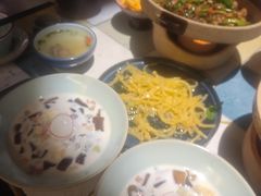 -顶顶香煎饼家常菜(金花南路店)