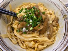 红烧牛杂宽粉-进哥湖南津市牛肉粉店(下沙店)