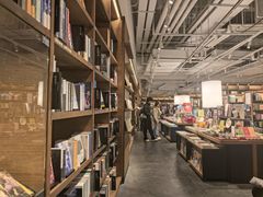-茑屋书店(天目里店)