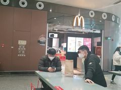 -麦当劳(北京大兴机场二层国内到达(安检外)店)