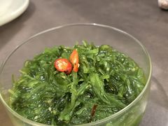 -锅飘飘·东北铁锅炖(雨花客厅店)