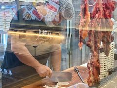 -来龍儿鲜切牛肉自助老火锅