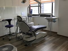 -Dr.Z dental仁康种植矫正中心