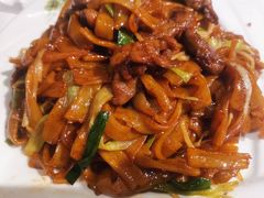 干炒牛河-稻香酒家·34年老字号·港式粤菜(汉街店)