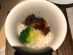 -穹六人间 people 6(岳阳路店)