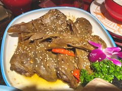 卤鸭头-山城外·非遗酸菜鱼(蜀都万达店)