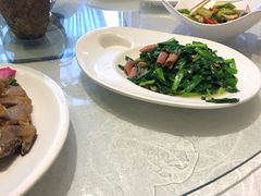 -赶海部落海鲜城(海阳路店)