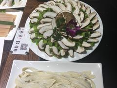香菇-重庆德庄火锅(体育中心店)