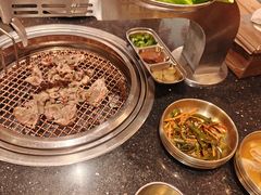-韩烧牛中牛·甄选黑牛烤肉(黑金店)