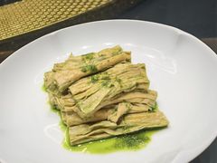 -铜锣湾·有麝自然香(渝北财富中心店)