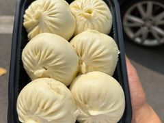 -李与白包子铺(桐梓林店)