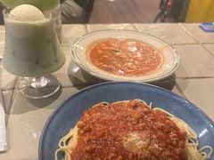 -玛格萝妮比萨屋(四平店)