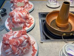 -洞庭洲·防空洞火锅·铜锅涮肉·烧烤(新百广场店)