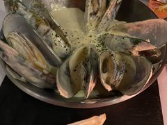 新西兰青口贝配蒜香奶油汁-花·fleur古董西餐厅(西城夜未央店)