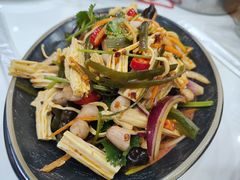 -东北酱骨饺子铁锅炖(万达总店)