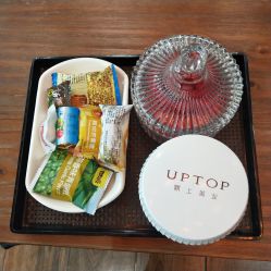 -UPTOP鼎上造型
