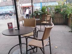 露天位-COSTA COFFEE(上海虹口公园店)
