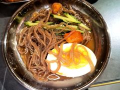 朝鲜冷面-围炉肉舍•炭烤活鳗•丹东海鲜烤肉(步行街店)