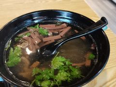 -香山胡记吴江路生煎(灵山路店)