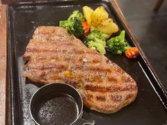 岩烤牛排-必胜客(大悦城店)