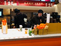 -沪上阿姨·臻选茶饮(上海环球港店)
