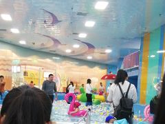-楠木种子游泳馆(李沧万达店)