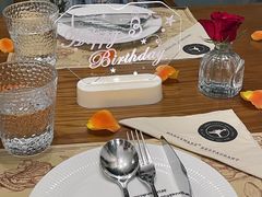 -Mark&Mars Restaurant