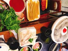 -沸炉重庆老火锅(军事博物馆店)