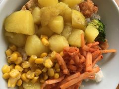 -同济大学本部学苑饮食广场