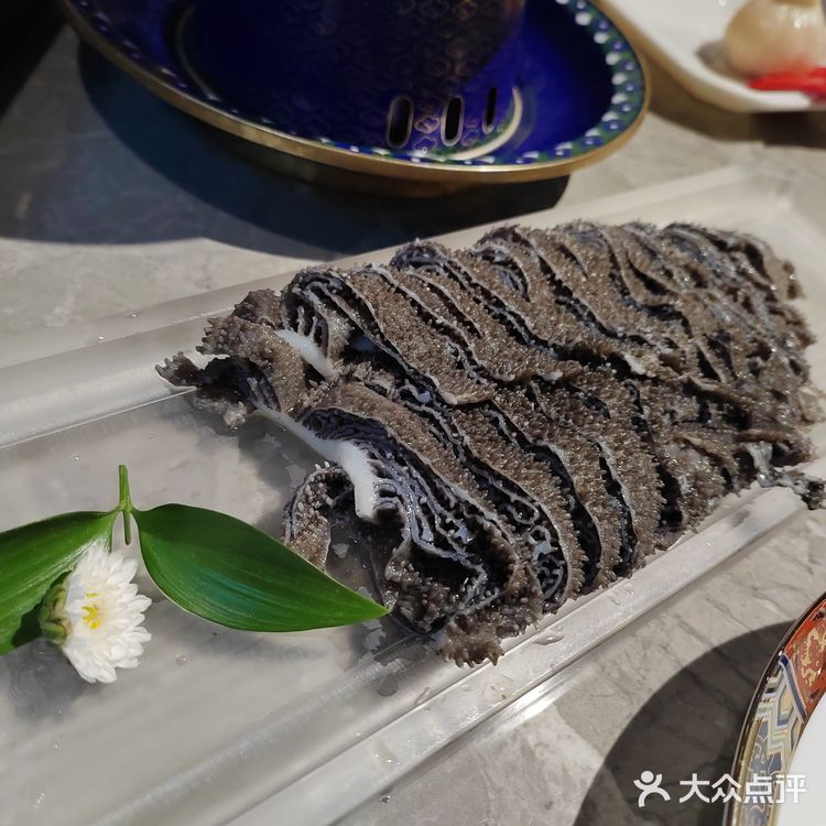 五棵松华熙宾利展厅负一层，非常好找，交通便利