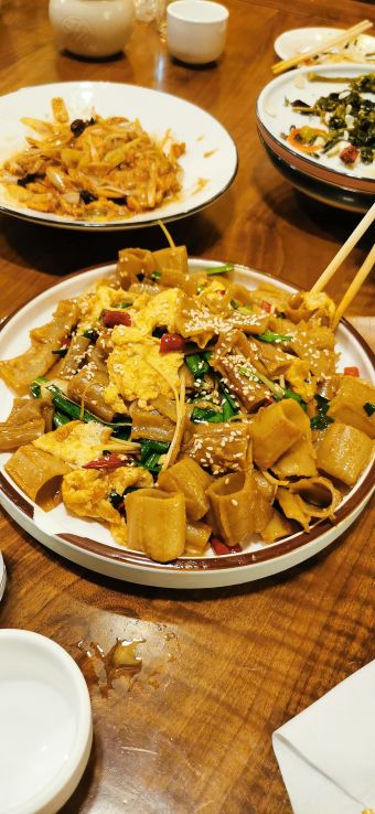 灵石县美食_生活_团购_旅游_电影_优惠券 - 大众点评网