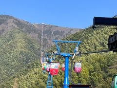 -浙东第一尖雪山欢乐谷