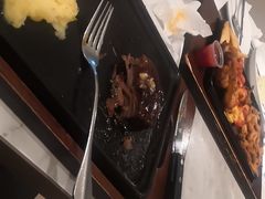 -必胜客(松雷店)