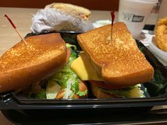 -The Habit Burger Grill 哈比特汉堡(复兴soho店)