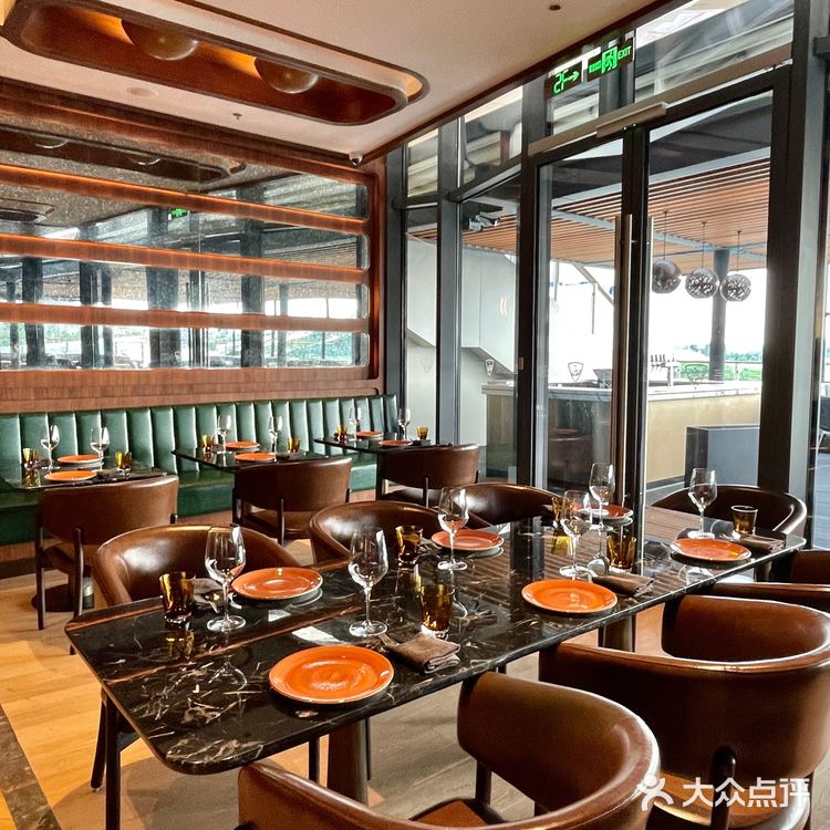 成都探店,氛围超好的美式复古餐厅!