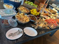 -瑰丽酒店·海吧·天际下午茶·现场DJ·天台酒吧