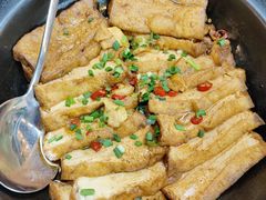 -绿草地·湘菜(酃湖师院店)
