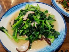 -缘来聚·徽菜名店(黄山宏村店)