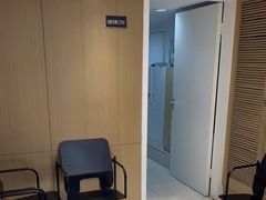 -茂昌眼镜(南京东路店)