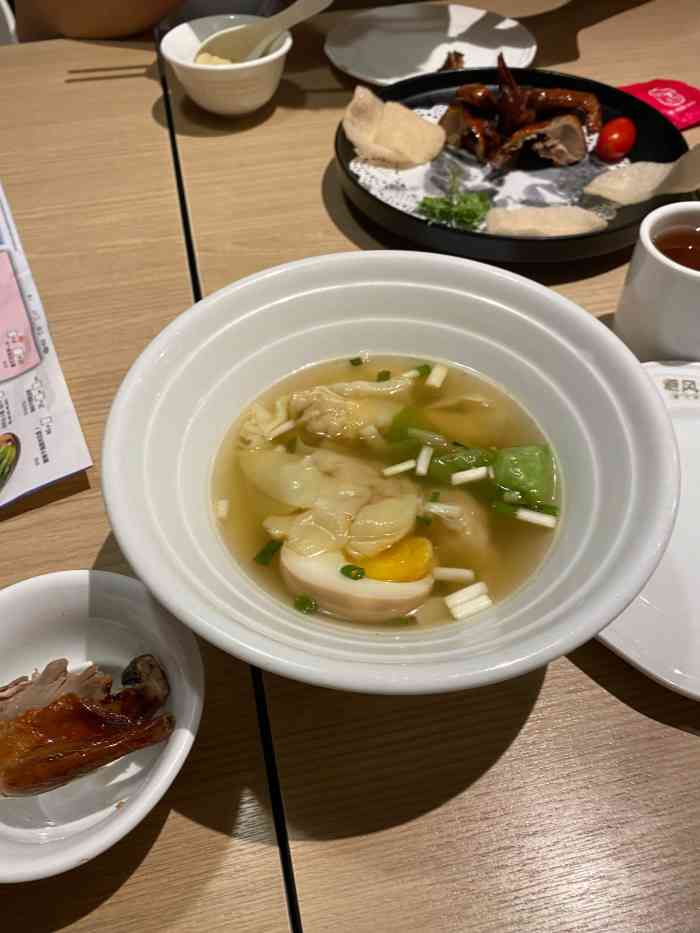 避风塘(啦啦宝都店)-"这家金桥避风塘离地铁,一直就觉得味道不错.