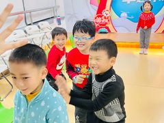 -蓝话筒·少儿成人演讲口才·主持朗诵·戏剧表演(大华第一坊店)