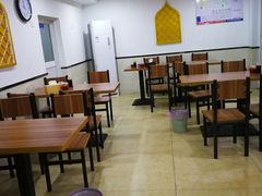 大堂-草桥清真牛肉锅贴扁食店