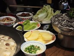 -萍姐火锅·公路夜市(武汉首店)