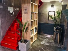 -HIGH FIVE哈福手工汉堡(桂林路店)