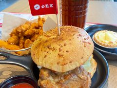 -必胜客(航洋国际店)