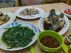 -小海豚•老字号海鲜餐厅(天涯店)