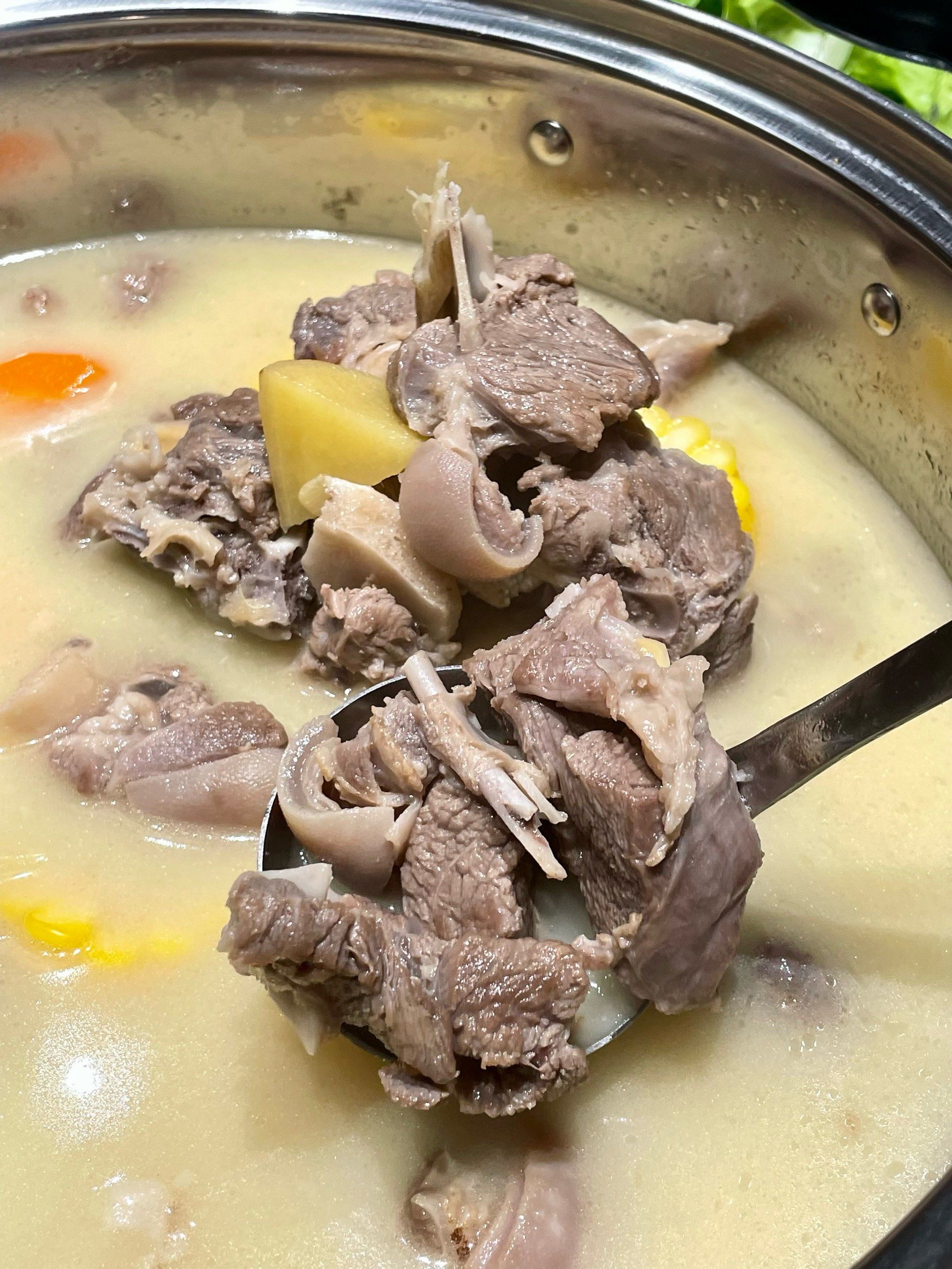 落3斤单🉐4斤 均下来40 一斤 还是用新疆的黑山羊