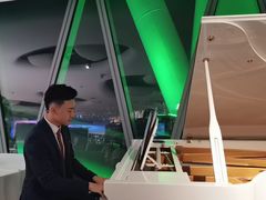 -广州塔卢特斯法国旋转餐厅