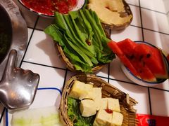 -喜悦小串丹东小黄牛海鲜烧烤大排档(民主广场店)